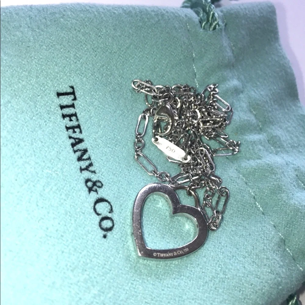 Solid 18K White Gold Tiffany & Co Authentic Sentimental Heart Necklace (not 14K)